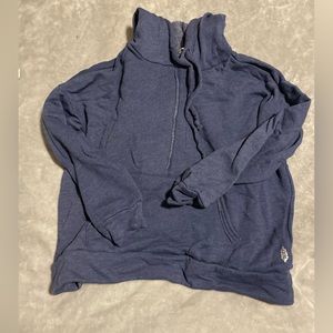 Free people sweatshirt with pocket